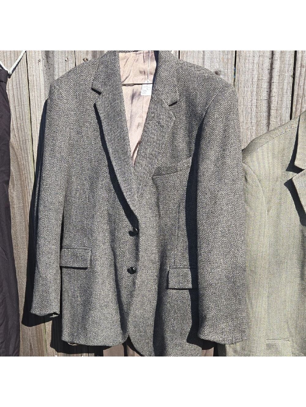 Barry Elegant Gray Herringbone Men's Blazer
